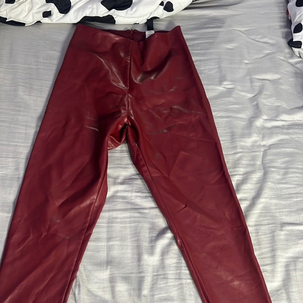 Leather leggings
